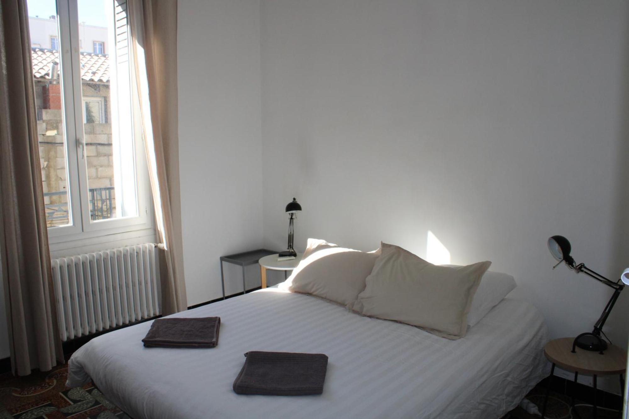 Superbe Appartement Avec Parking Sur Place Nîmes Zewnętrze zdjęcie