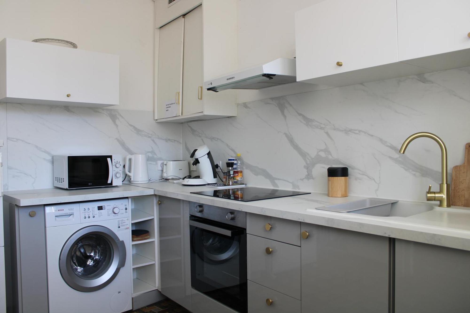 Superbe Appartement Avec Parking Sur Place Nîmes Zewnętrze zdjęcie